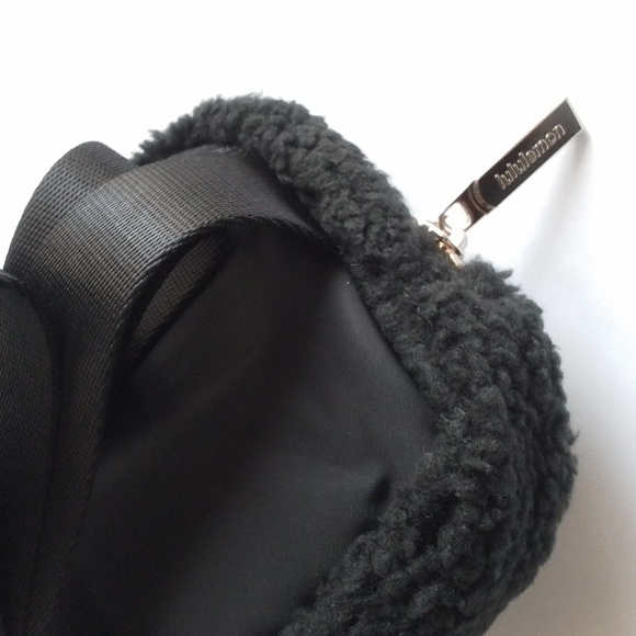 NEW Lululemon Athletica Everywhere Belt Bag Fleece Sherpa Black 1L - Picture 7 of 13